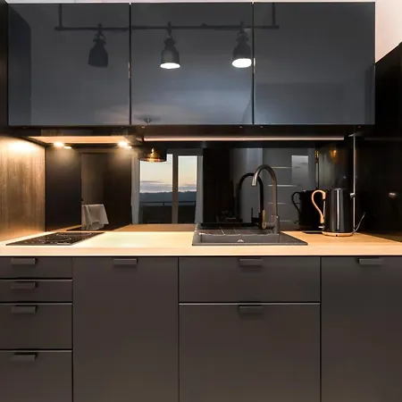 Maya's Flats & 26 - Panorama View فندق *