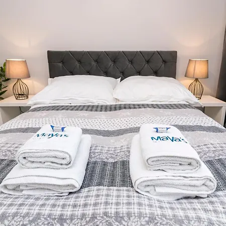 فندق Maya's Flats & 26 - Panorama View