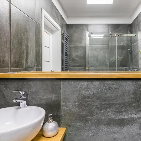 Maya's Flats & 26 - Panorama View Szálloda Gdańsk