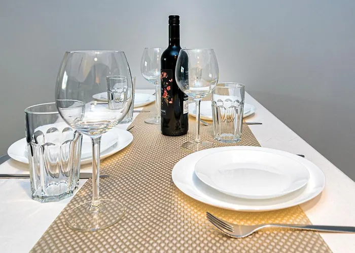 فندق Maya's Flats & 26 - Panorama View *