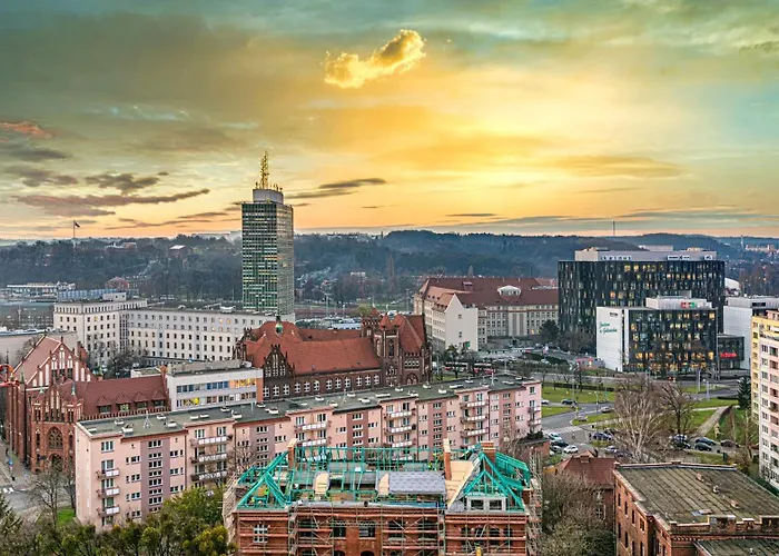 Maya's Flats & 26 - Panorama View *